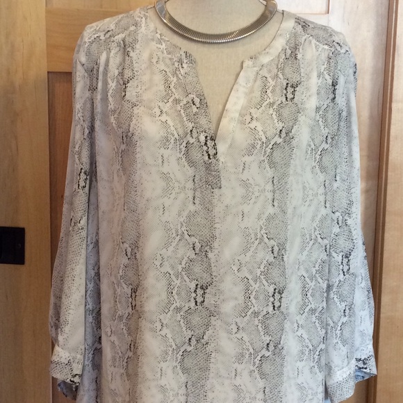 Trendy Snakeskin Print Blouse - Picture 1 of 3